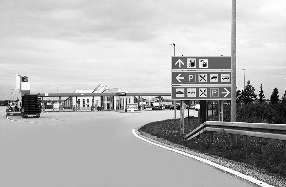 Nettoyage aire d'autoroute et parking